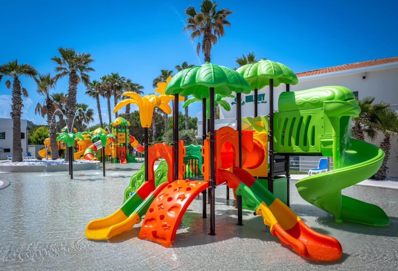Holiday Family Village Porto Sant'Elpidio Bagian luar foto